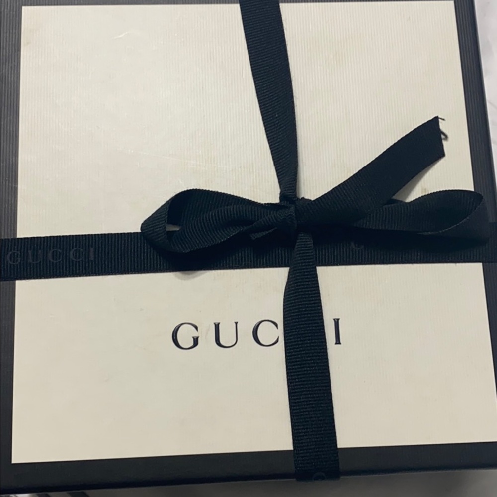 Gucci belt for men new like condition with box